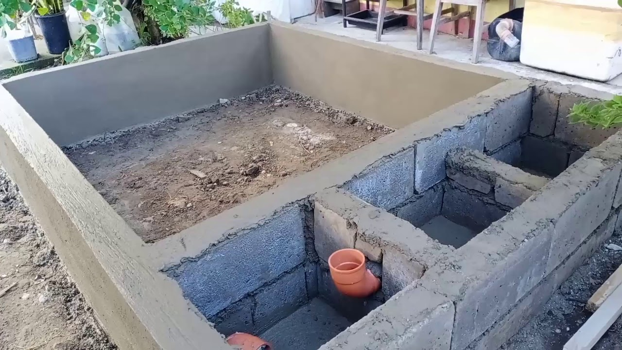 Photo of a concrete pond being built